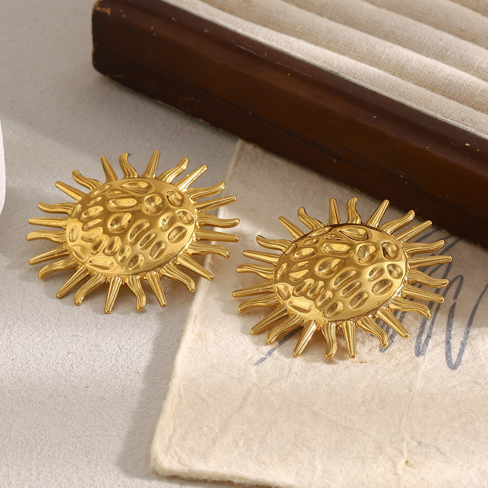 1 Paire De Boucles D'Oreilles Puces Pour Femme En Acier Inoxydable Doré, Imperméables, À Texture Martelée. Image5