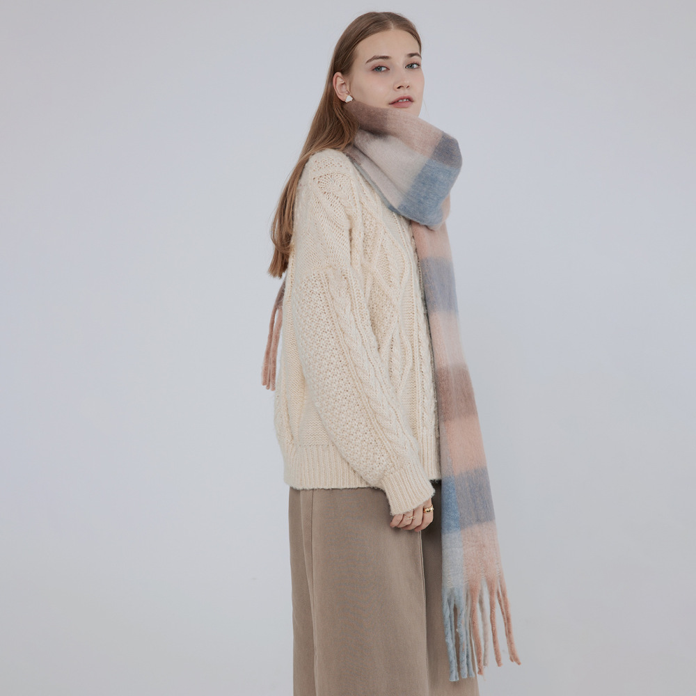 1 Écharpe D'Hiver Élégante En Polyester À Carreaux Pour Femme Image4
