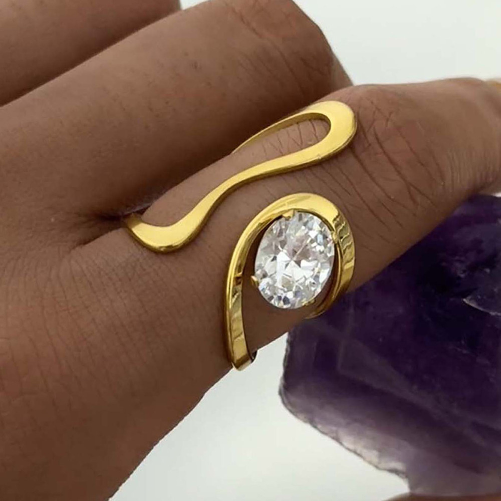 Bague Tendance En Acier Inoxydable Doré, Forme Irrégulière, Étanche, Ornée D'Un Zircon. Image11