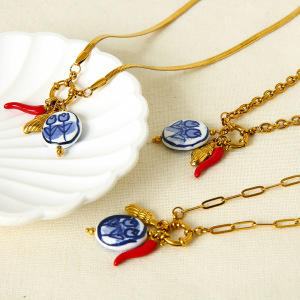 Collier Pendentif Femme Étanche En Acier Inoxydable, Motif Fleur De Poivron Rétro (1 Pièce) h5 Image2