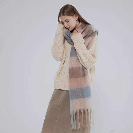 1 écharpe d'hiver élégante en polyester à carreaux pour femme