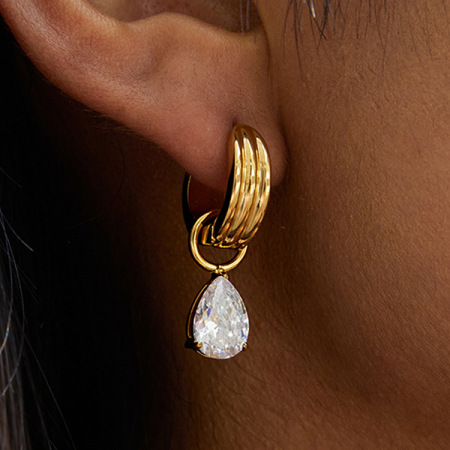 Boucles d'oreilles pendantes luxueuses pour femme, en acier inoxydable doré étanche, ornées de zircon, avec une paire de pierres précieuses.