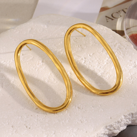 1 paire de boucles d'oreilles puces ovales simples en acier inoxydable étanche couleur or pour femme