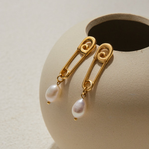 Boucles D'Oreilles Pendantes Pour Femme, Style Trombone Classique, En Acier Inoxydable Étanche, Couleur Or (1 Paire). h5 Image3