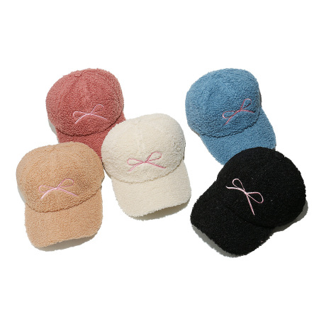 1 chapeau en peluche pour femme avec nœud papillon