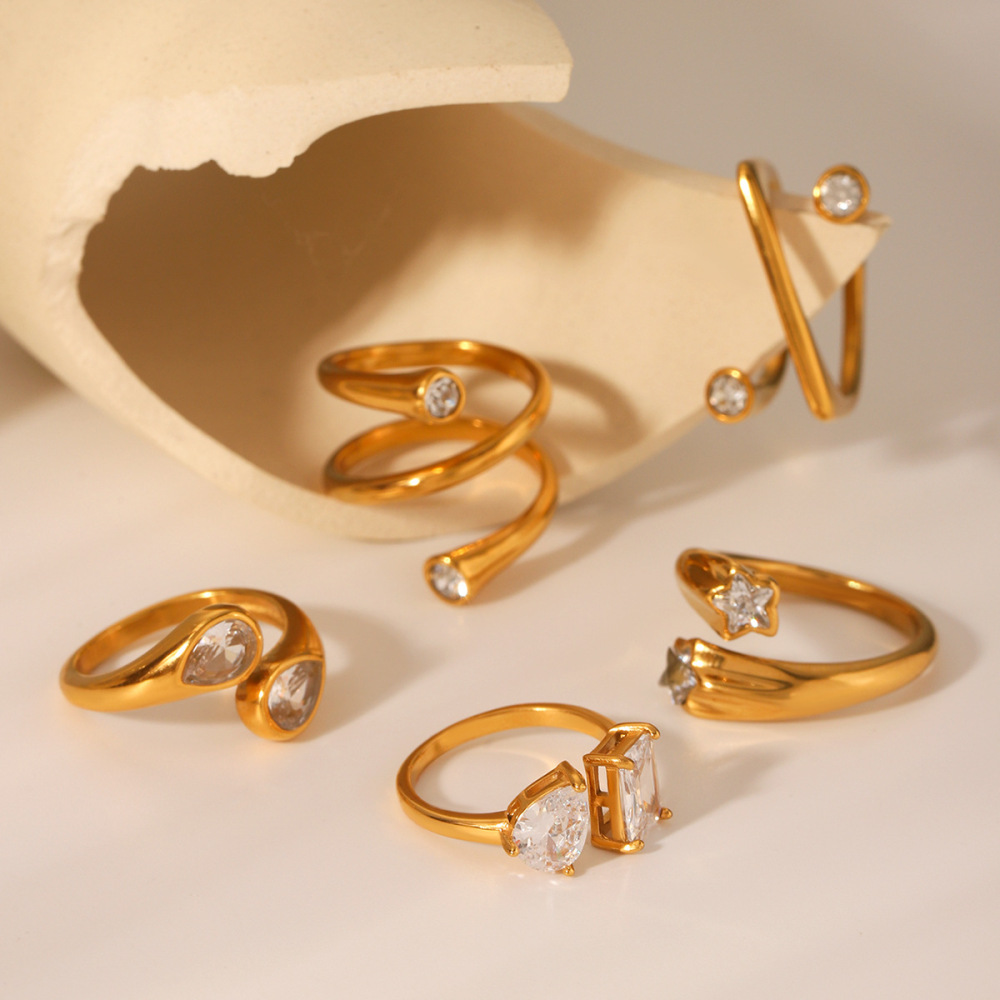 Bague En Acier Inoxydable De Forme Irrégulière, Étanche, Couleur Or, Ornée D'Un Zircon. Image4