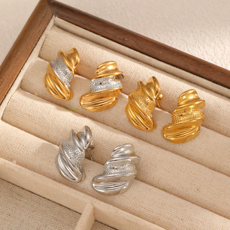 1 paire de boucles d'oreilles à clous en acier inoxydable de forme irrégulière, étanches, couleur or 2