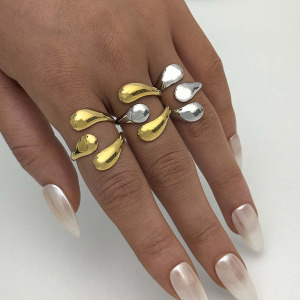 Bague Tendance Simple Et Élégante Au Quotidien, En Acier Inoxydable Doré, De Forme Irrégulière Et Imperméable. h5 Image3
