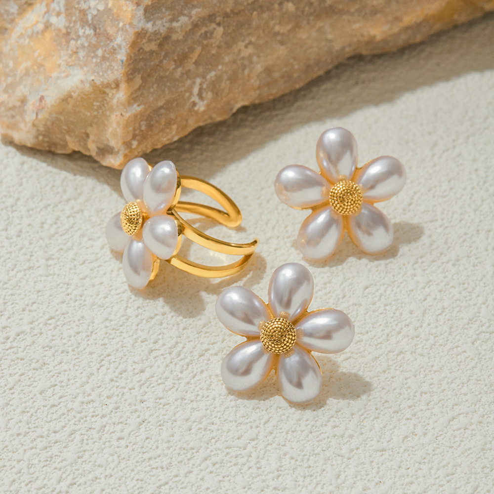 1 Paire De Boucles D'Oreilles Puces Élégantes En Acier Inoxydable Doré, Imperméables, À Motif Floral Et Coquillage. Image5
