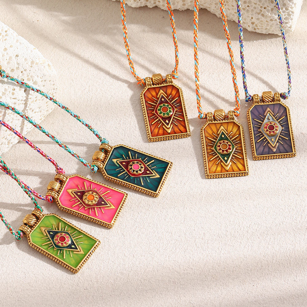 Collier Tressé Luxueux Pour Femme, En Acier Inoxydable, Couleur Or, Avec Pendentif Œil De Tarot (1 Pièce) Image3