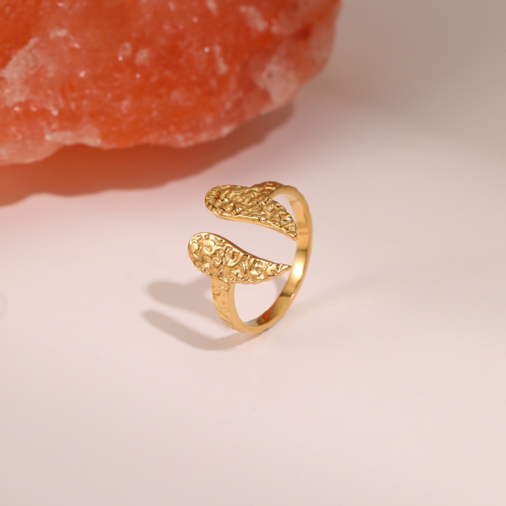 Bague Simple En Acier Inoxydable Imperméable En Forme De Cœur (1 Pièce) h5Image3