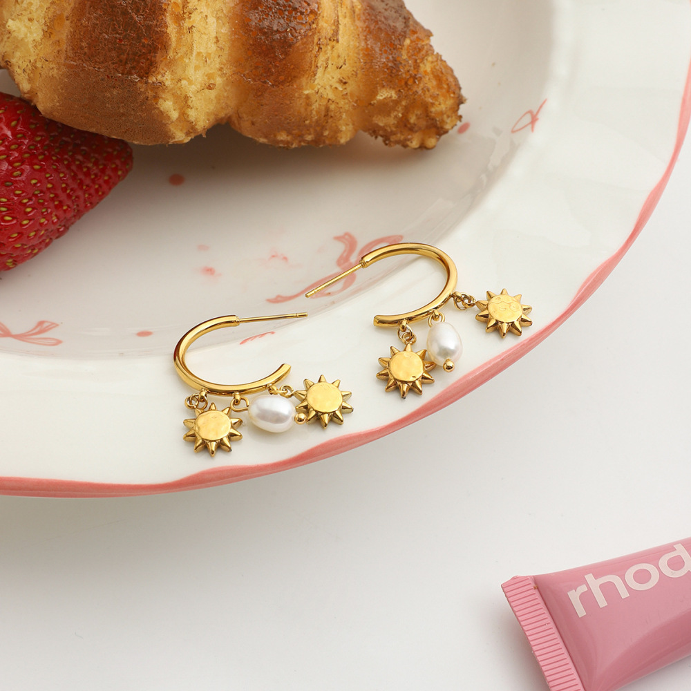 1 Paire De Boucles D'Oreilles Créoles Luxueuses Sun En Acier Inoxydable Étanche Couleur Or Avec Perles Pour Femmes Image8