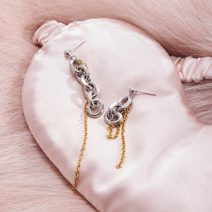 Boucles D'Oreilles Pendantes Pour Femme, En Acier Inoxydable, Étanches, Avec Une Chaîne Simple Et Des Chaînes Assorties Dorées Et Argentées. Disponibles En Une Paire. h5 Image4