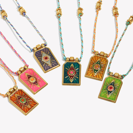 Collier tressé luxueux pour femme, en acier inoxydable, couleur or, avec pendentif œil de tarot (1 pièce)