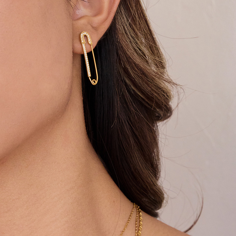 Boucles D'Oreilles Puces Pour Femme, En Acier Inoxydable Doré, Imperméables, En Forme De Trombone (1 Paire). Image2