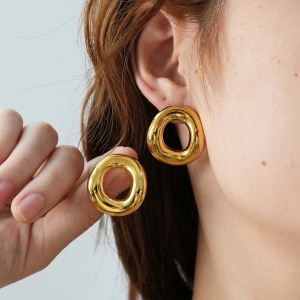 Boucles D'Oreilles Puces Élégantes Pour Femme, En Acier Inoxydable Doré, Imperméables, De Forme Irrégulière (1 Pièce). h5 Image3