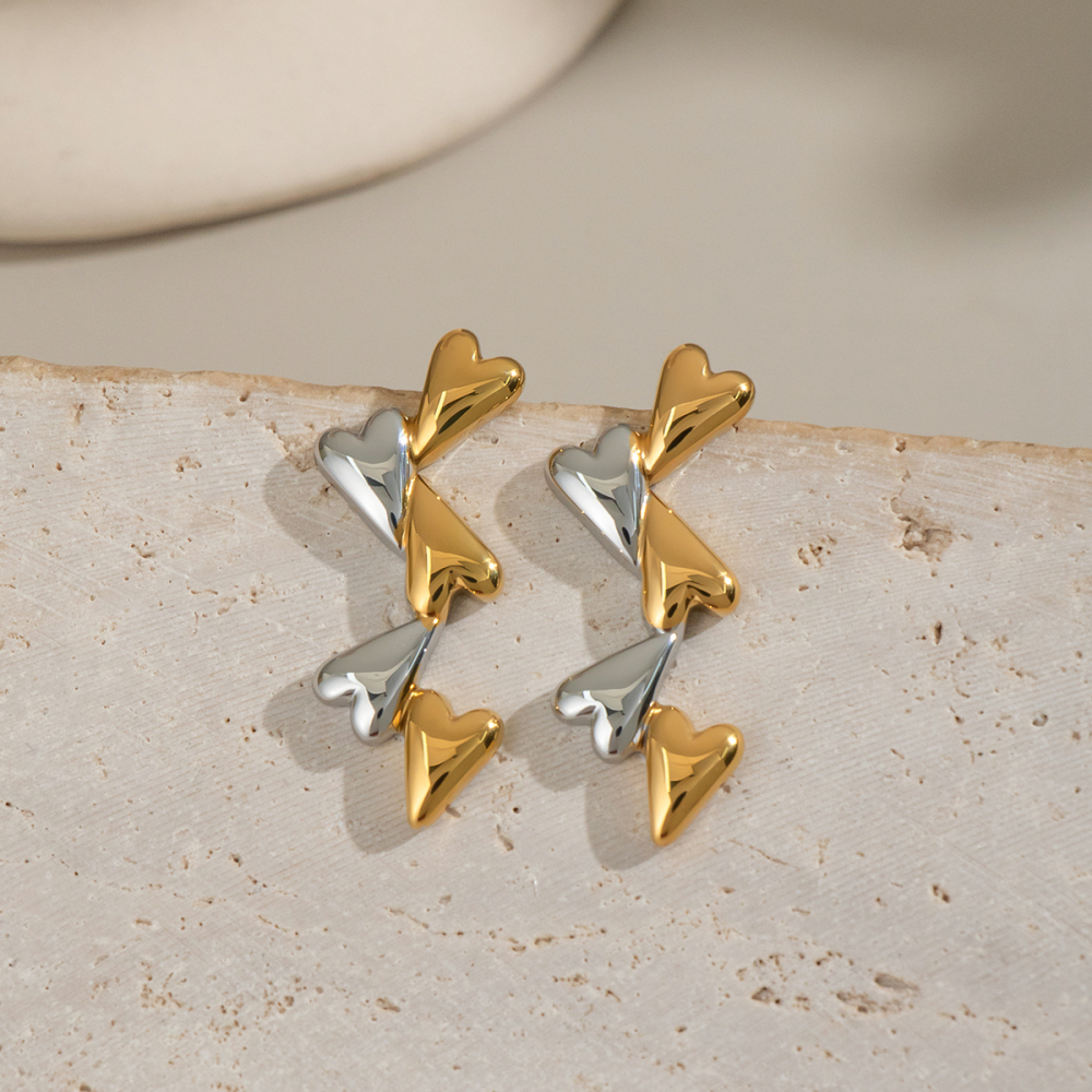 1 Paire De Boucles D'Oreilles Puces En Acier Inoxydable Doré Et Étanches En Forme De Cœur Image4