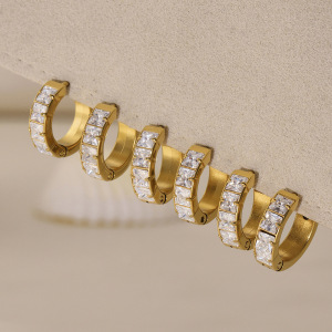 1 Paire De Boucles D'Oreilles Créoles Pour Femme En Acier Inoxydable Brillant, Étanches Et De Couleur Dorée h5 Image5