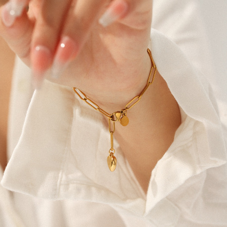 Bracelet à maillons pour femme, en acier inoxydable, couleur or, avec motif cœur simple (1 pièce).