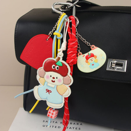 1 pièce Adorable petite fille de dessin animé avec breloque de sac en PU en forme de pomme pour femme