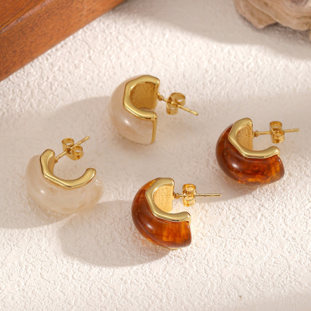 1 paire de boucles d'oreilles puces Daily Circle pour femmes, en acier inoxydable, étanches, couleur or et acrylique.