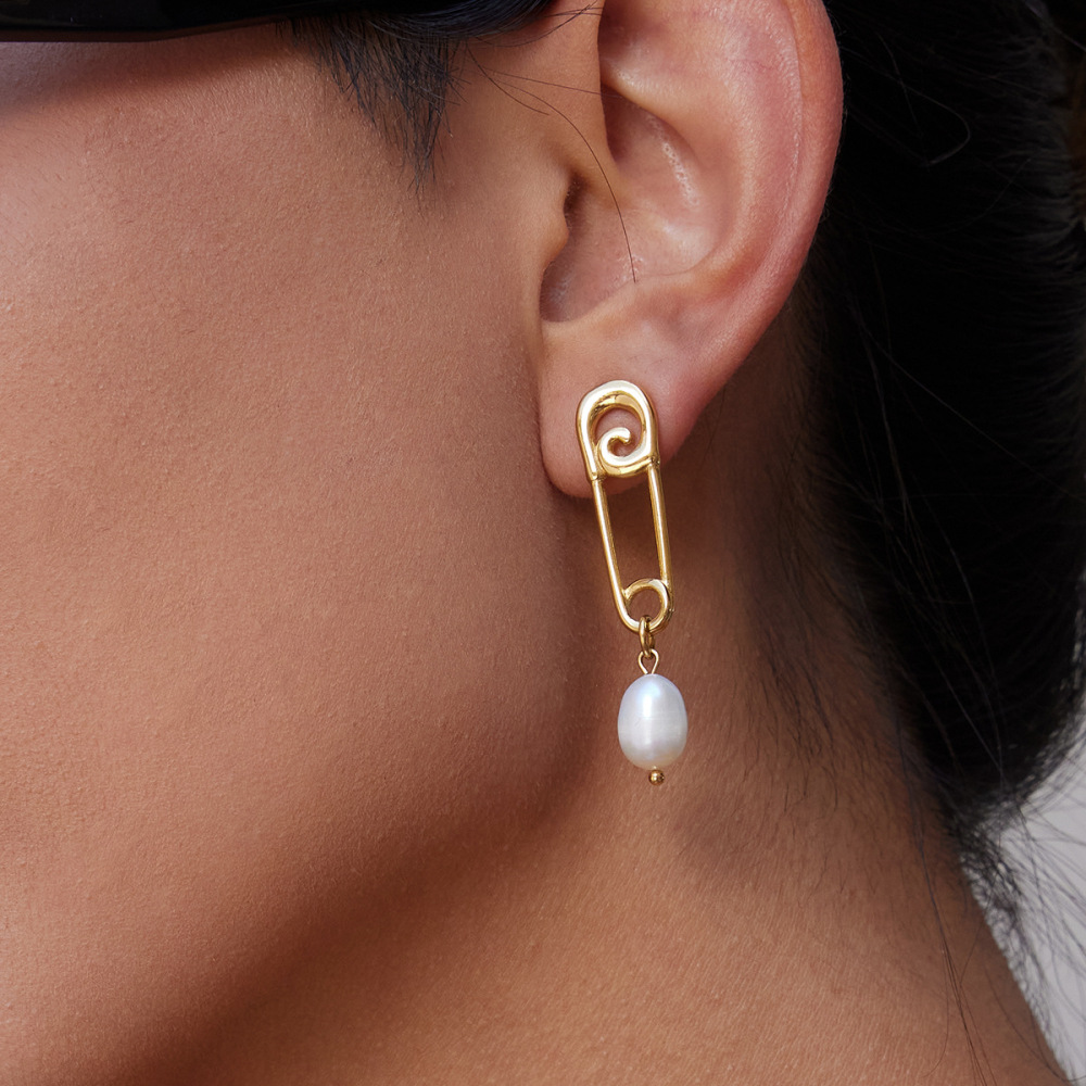 Boucles D'Oreilles Pendantes Pour Femme, Style Trombone Classique, En Acier Inoxydable Étanche, Couleur Or (1 Paire). Image4