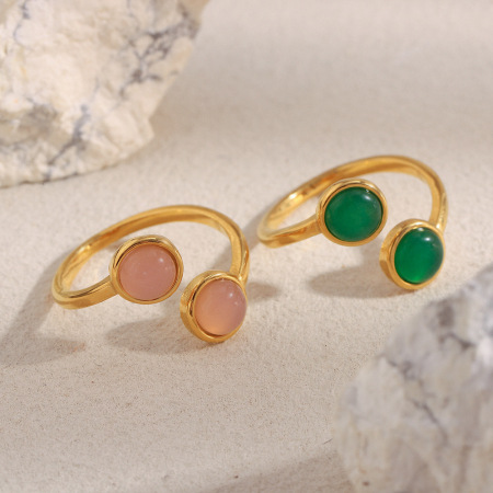 Bague classique ronde pour femme en acier inoxydable, étanche, couleur or, avec pierre naturelle (1 pièce).