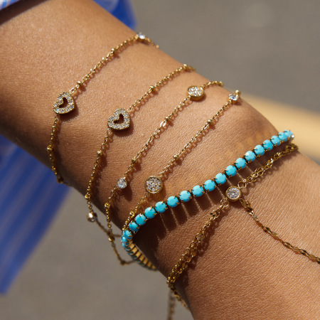 Bracelet chaîne femme luxueux en acier inoxydable doré, imperméable, avec pendentif cœur (1 pièce). 2
