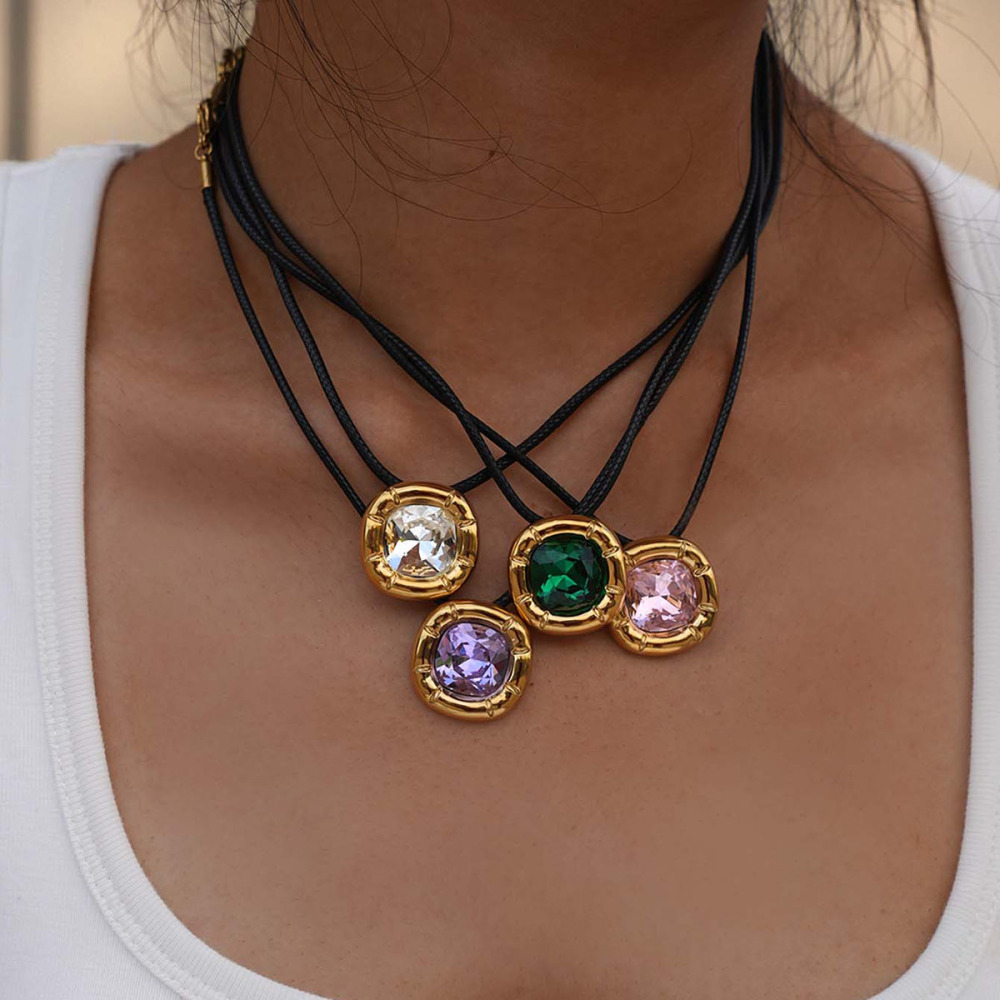 Collier Pendentif Femme Simple, Rectangulaire, En Acier Inoxydable Étanche (1 Pièce) Image6