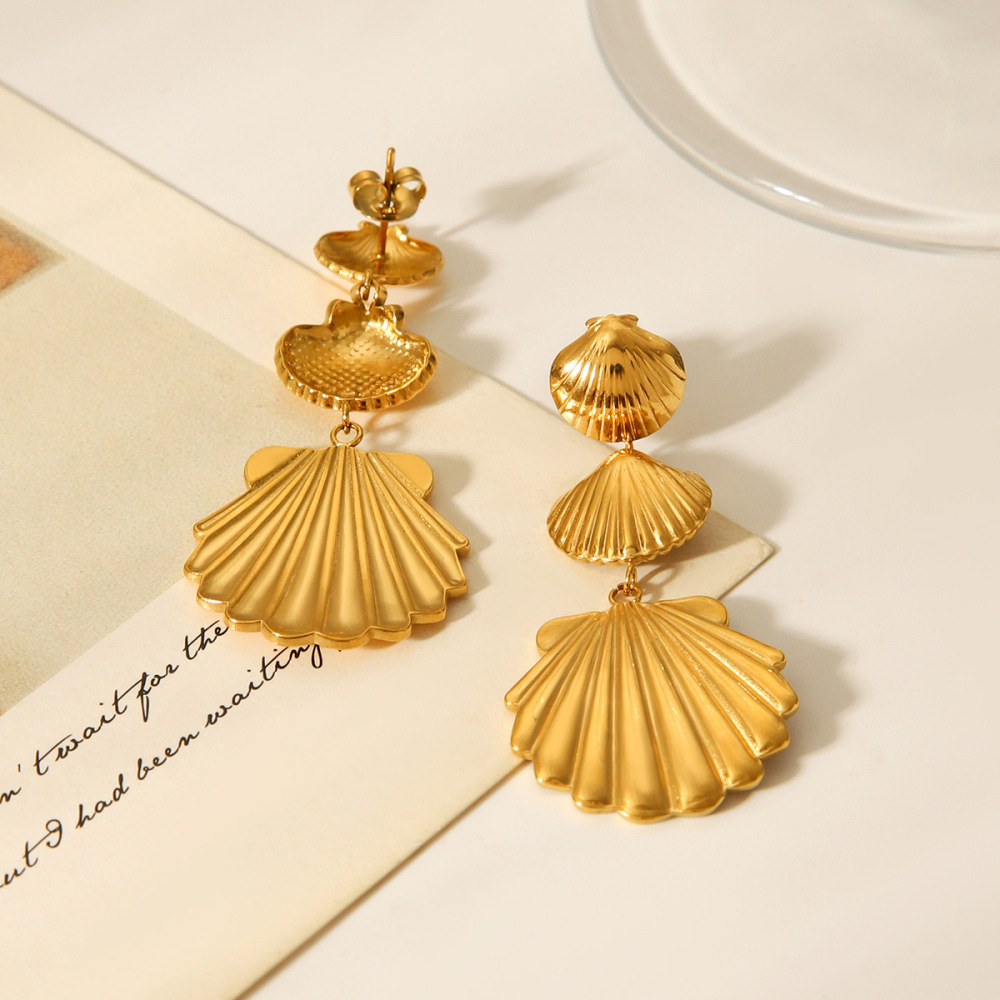 Boucles D'Oreilles Pendantes Pour Femme, Collection Simple Series Daily Shell, En Acier Inoxydable Étanche, Couleur Or (1 Paire). Image5