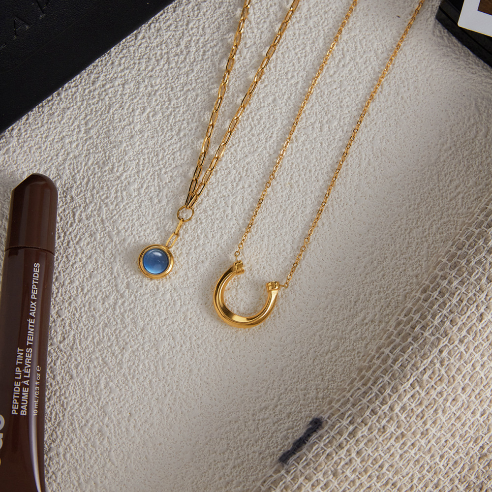 Collier Pendentif Femme Classique En Résine Bleue, Cercle, Acier Inoxydable, Étanche, Couleur Or (1 Pièce) Image5