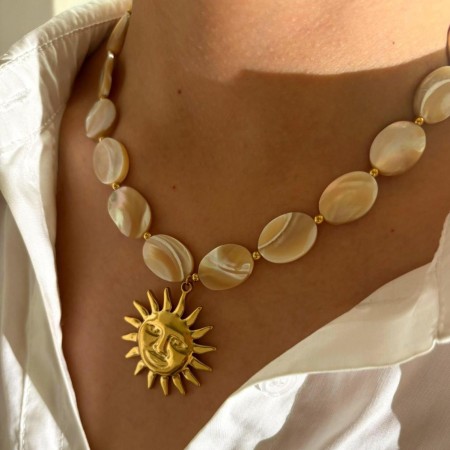 Collier de perles coquillages couleur or soleil 1 pièce 2