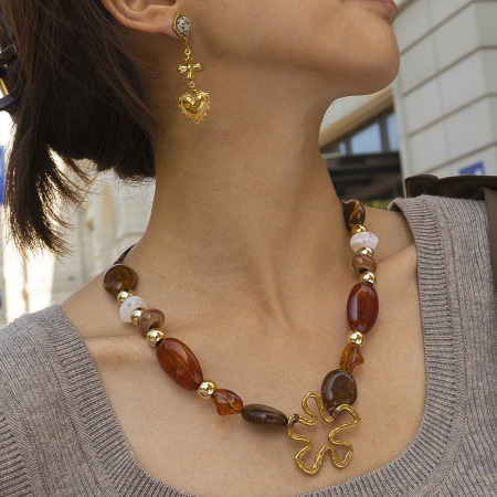 Collier en acier inoxydable imperméable en forme de fleur avec perles acryliques (1 pièce) 2