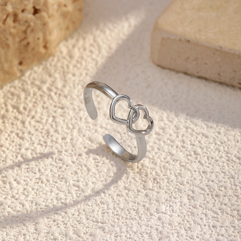 Bague Minimaliste En Acier Inoxydable Étanche En Forme De Cœur (1 Pièce) h5Image3