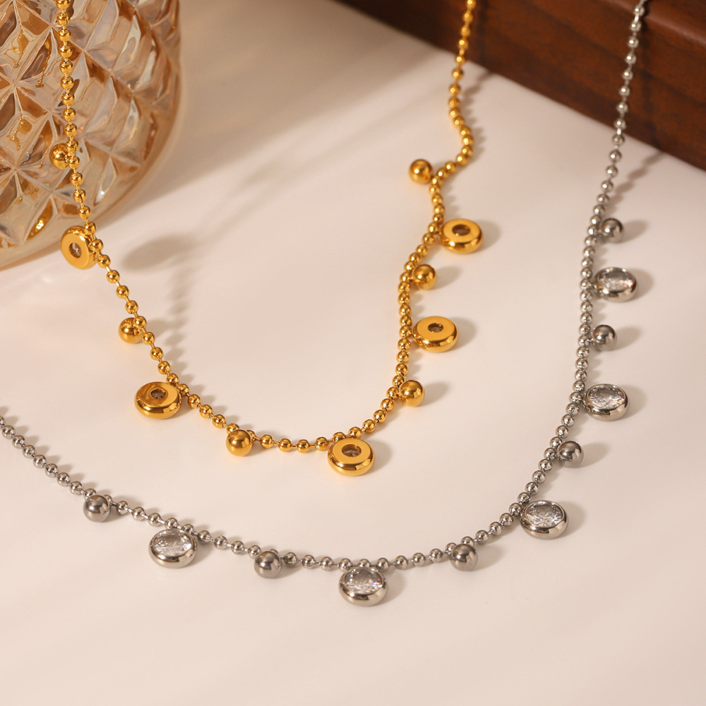 Collier Pendentif Femme Luxueux En Acier Inoxydable Doré, Orné D'Un Zircon, Avec Un Pendentif Rond En Forme De Cercle. Image4