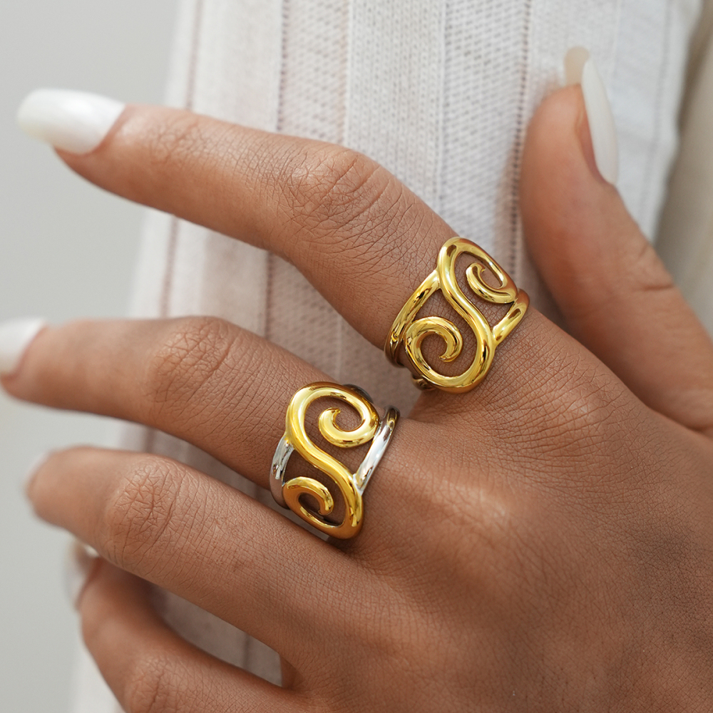 Bague Femme Simple, Décontractée, De Forme Irrégulière, Symbole De L'Infini, En Acier Inoxydable Étanche Couleur Or. Image4