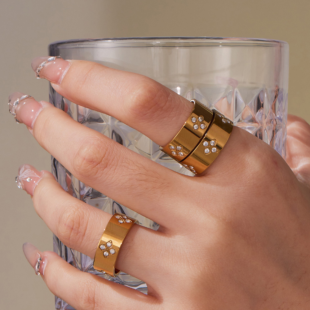 Bague Pour Femme En Acier Inoxydable Doré, Ornée D'Un Zircon Et D'Un Motif Floral Délicat. h5Image5
