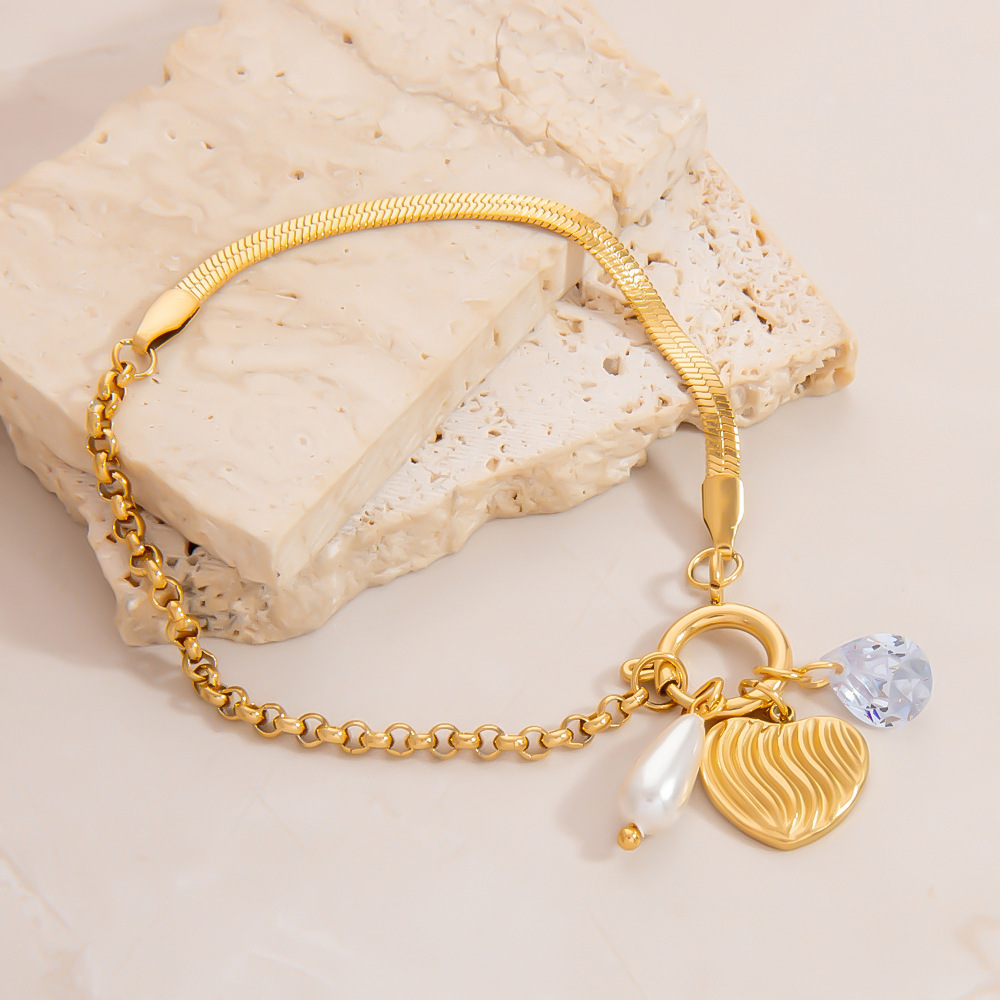 Bracelet Élégant En Acier Inoxydable Étanche Avec Breloque En Zircon En Forme De Cœur (1 Pièce) Image3