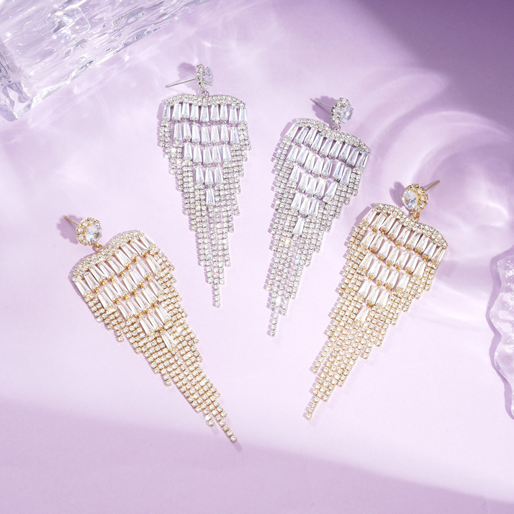 1 Paire De Boucles D'Oreilles Festives À Pompons En Cuivre Image3