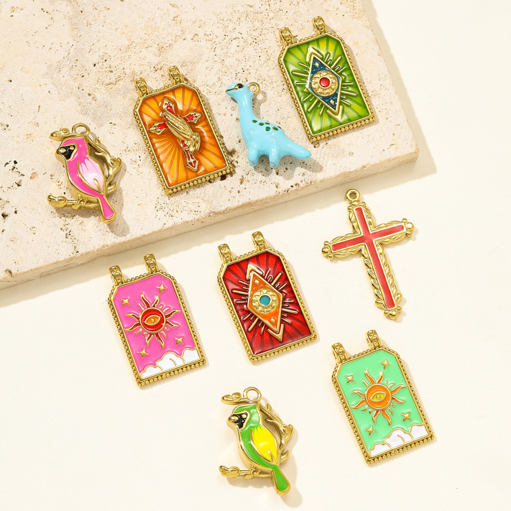 Pendentif De Luxe Pour Femme, En Acier Inoxydable Étanche, Couleur Or, Avec Motif Tarot (1 Pièce) Image4