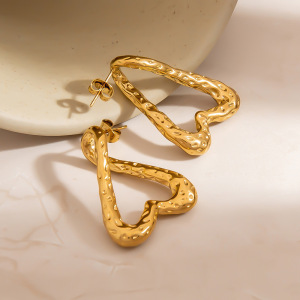 1 Paire De Boucles D'Oreilles À Clous Rétro En Acier Inoxydable Doré, Motif Marteau En Forme De Cœur h5 Image2