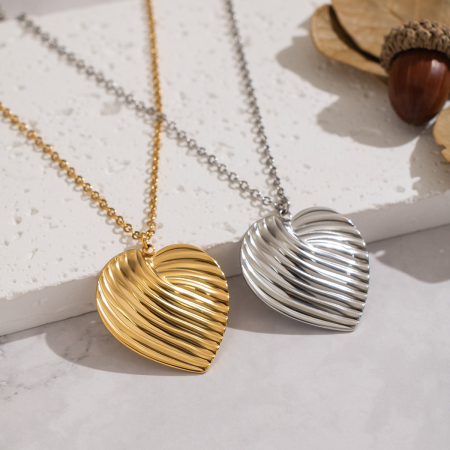 Collier pendentif romantique en forme de cœur, en acier inoxydable étanche, couleur or