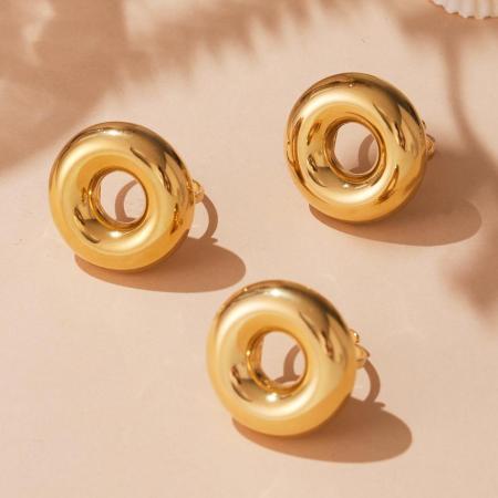 Bague élégante ronde en acier inoxydable étanche couleur or (1 pièce)