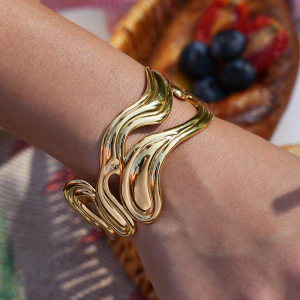 Bracelet Jonc Femme Simple, Rétro, De Forme Irrégulière, En Acier Inoxydable, Couleur Or, Étanche (1 Pièce) h5 Image6