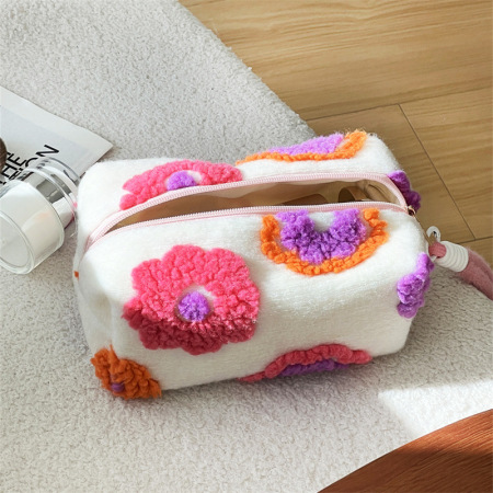 Trousse de maquillage en peluche pour femme, série romantique, motif floral mignon, 1 pièce 2