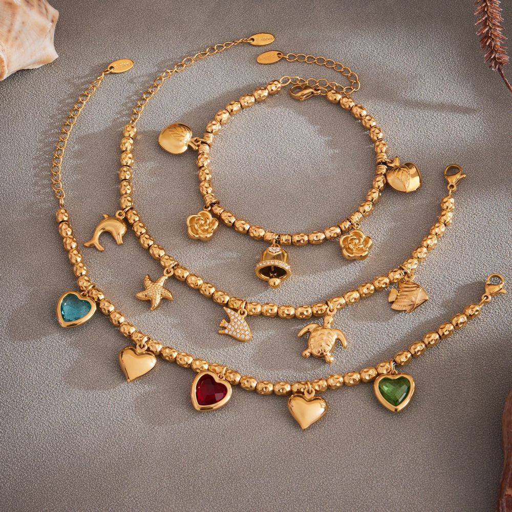 Bracelet À Breloques Pour Femme, En Acier Inoxydable Doré, Orné D'Un Zircon Et Orné D'Un Cœur Luxueux (1 Pièce). Image5