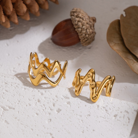 Bague minimaliste en acier inoxydable doré, de forme irrégulière et étanche (1 pièce). 2