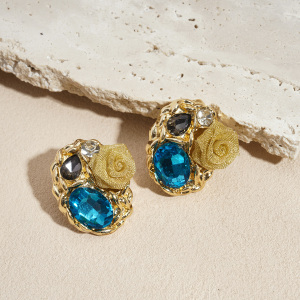 1 Paire De Boucles D'Oreilles À Tige En Alliage À Motif Floral Rétro h5 Image4