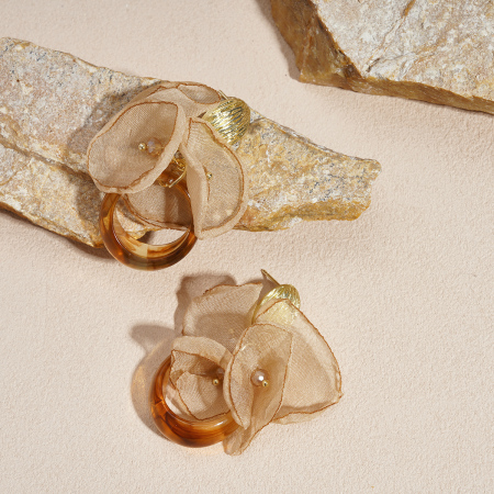 1 paire de boucles d'oreilles pendantes rétro en résine et tissu à fleurs