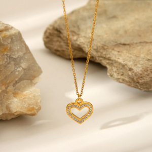 Collier Pendentif Femme Daily Heart En Acier Inoxydable Étanche Couleur Or (1 Pièce) h5 Image4